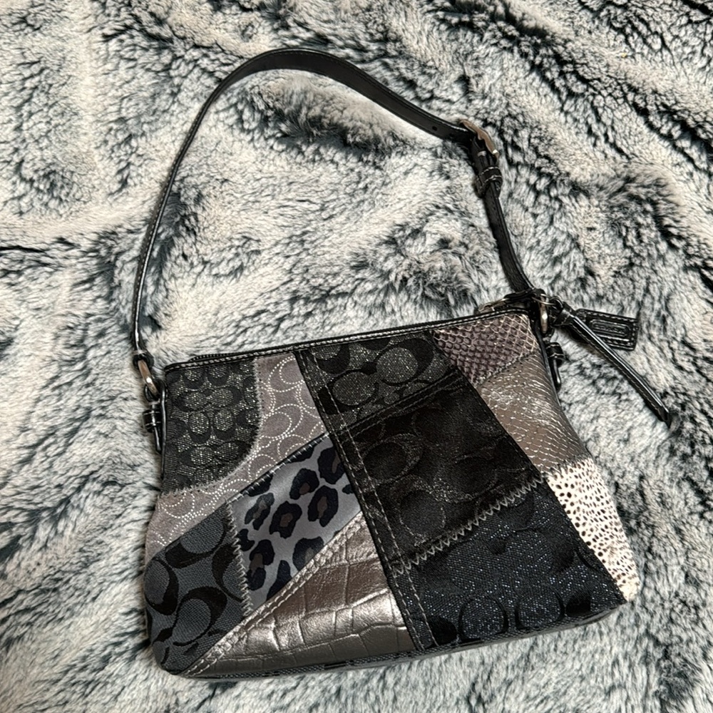 Y2K Mini Coach Patchwork Purse - Picture 16 of 16
